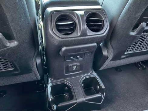 Certified 2021 Jeep Wrangler Rubicon w/ LED Lighting Group image 26