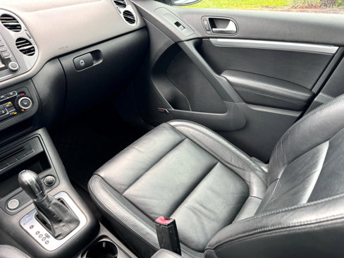 Used 2012 Volkswagen Tiguan SEL image 20