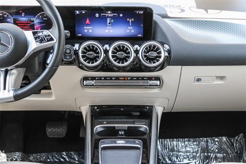 Used 2024 Mercedes-Benz GLA 250 image 13