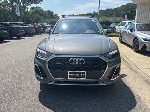 Used 2024 Audi Q5 2.0T Premium Plus w/ Premium Plus Package image 3