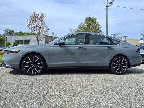 Used 2023 Honda Accord Touring image 5