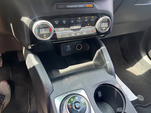 Used 2021 Ford Escape SEL image 24