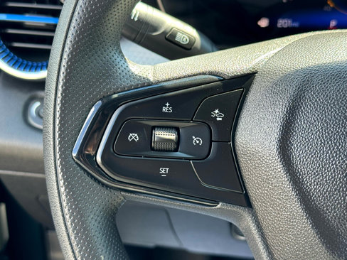Used 2025 Chevrolet Trax LT image 13