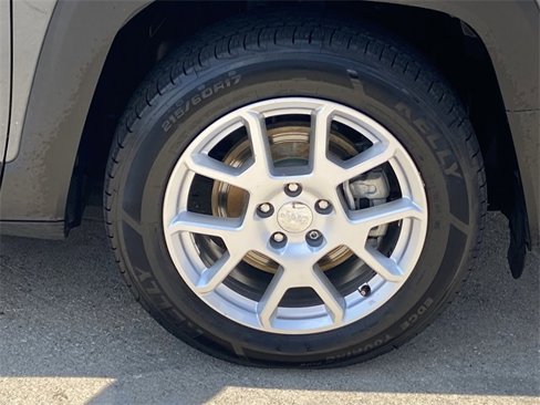 Used 2021 Jeep Renegade Latitude w/ Convenience Group image 23