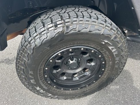 Used 2016 Jeep Wrangler Unlimited Rubicon image 12
