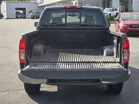 Used 2013 Nissan Frontier SV image 26