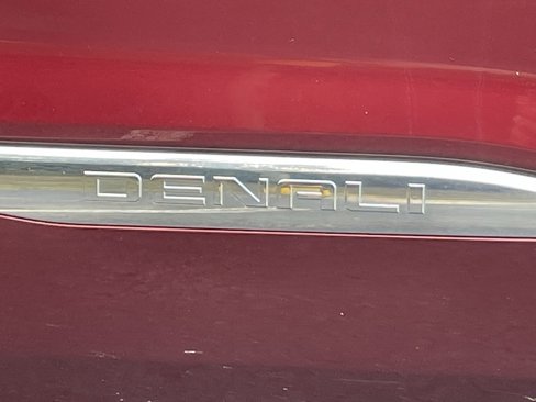 Used 2017 GMC Acadia Denali w/ Technology Package image 11