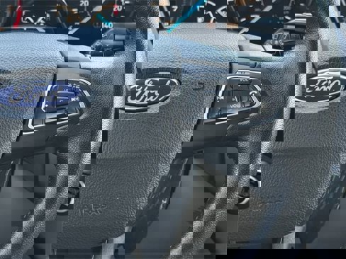 Used 2019 Ford Escape SEL image 16