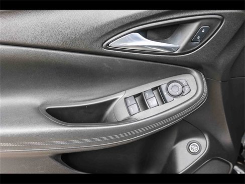 Used 2020 Buick Encore GX Select image 21
