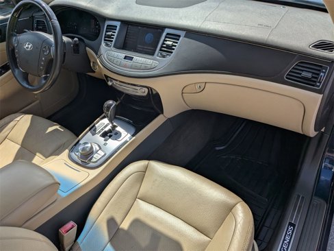 Used 2011 Hyundai Genesis 4.6 image 21