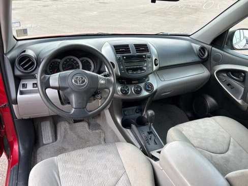 Used 2009 Toyota RAV4 4WD w/ 3rd Row image 14