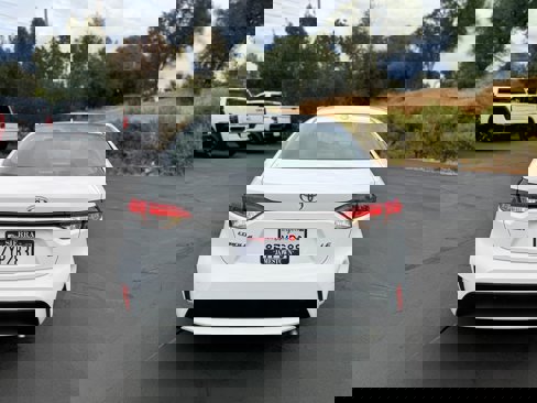 Used 2020 Toyota Corolla LE image 7