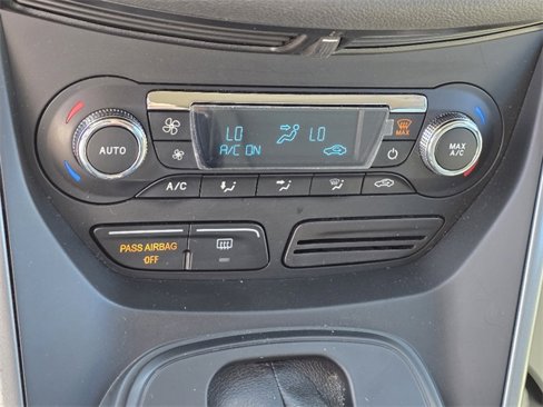 Used 2016 Ford Escape SE w/ Equipment Group 201A image 17