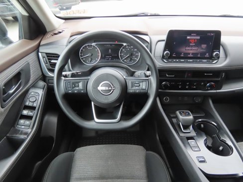 Used 2022 Nissan Rogue S image 7