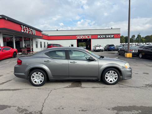 Used 2012 Dodge Avenger SE image 2