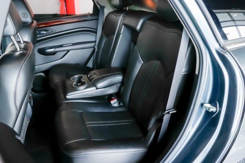 Used 2013 Cadillac SRX Luxury image 16