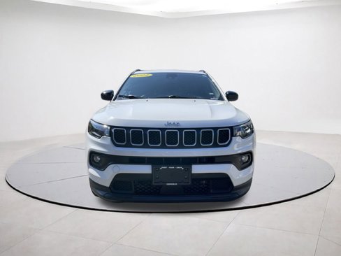 Certified 2024 Jeep Compass Latitude image 2