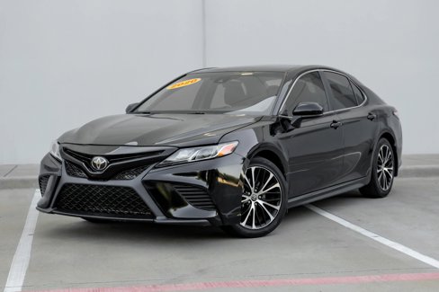 Used 2020 Toyota Camry SE image 11
