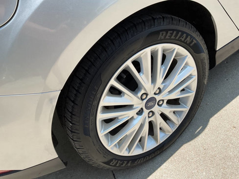 Used 2018 Ford Focus Titanium image 10