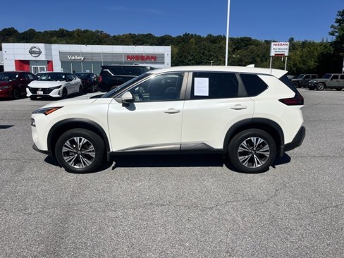 Used 2023 Nissan Rogue SV image 5