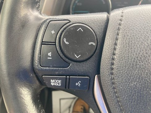 Used 2018 Toyota RAV4 Limited image 26