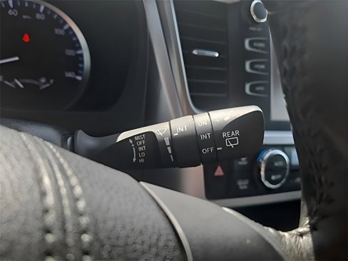 Used 2017 Toyota Highlander Plus image 27