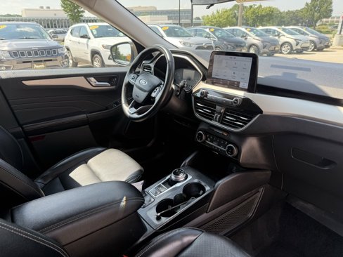 Used 2022 Ford Escape SEL image 12