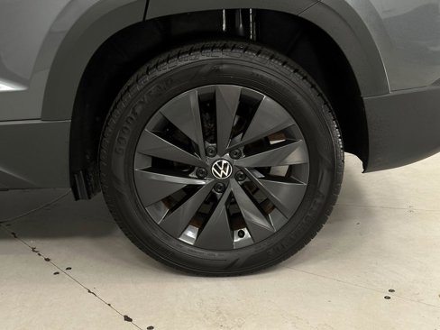 Used 2024 Volkswagen Taos S image 32