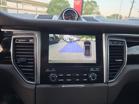 Used 2017 Porsche Macan S image 64