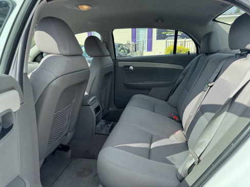 Used 2011 Chevrolet Malibu LS image 10
