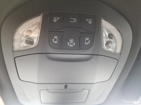 New 2025 Chrysler Pacifica Select image 40