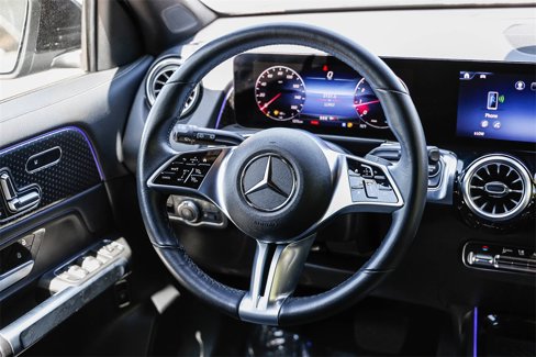 Used 2024 Mercedes-Benz GLB 250 4MATIC image 13