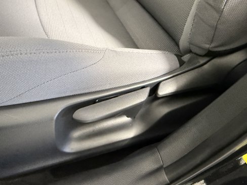 Used 2021 Toyota Corolla SE image 17