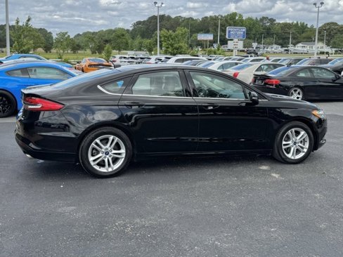 Used 2018 Ford Fusion SE image 7