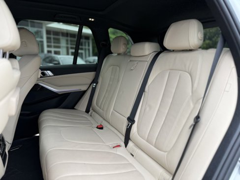 Used 2021 BMW X5 sDrive40i image 14