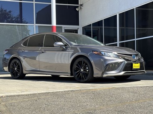 Used 2023 Toyota Camry XSE image 25