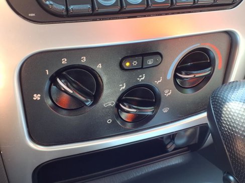 Used 2006 Jeep Liberty Limited image 11