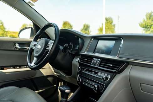 Used 2018 Kia Optima EX image 11