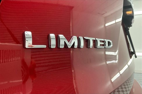 Used 2016 Ford Explorer Limited image 8