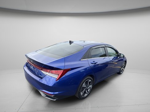 Used 2021 Hyundai Elantra Limited image 6