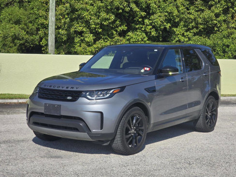 Used 2020 Land Rover Discovery HSE image 2