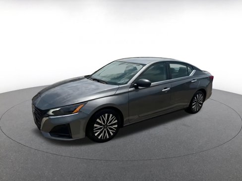 Used 2024 Nissan Altima 2.5 SV image 8