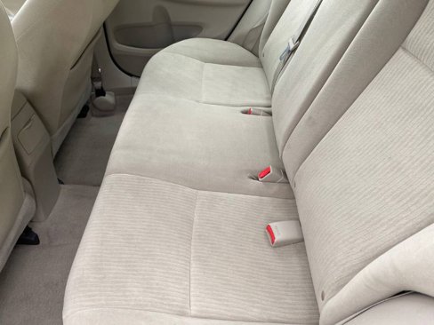 Used 2010 Toyota Corolla image 6