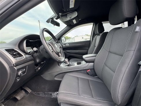 Used 2019 Jeep Grand Cherokee Laredo image 19