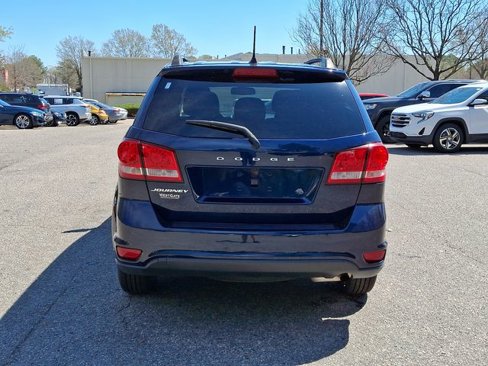 Used 2019 Dodge Journey SE w/ Connectivity Group image 5