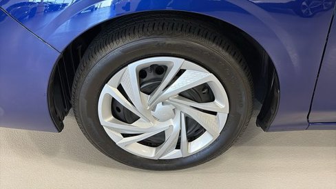 Certified 2024 Subaru Impreza 2.0i image 9