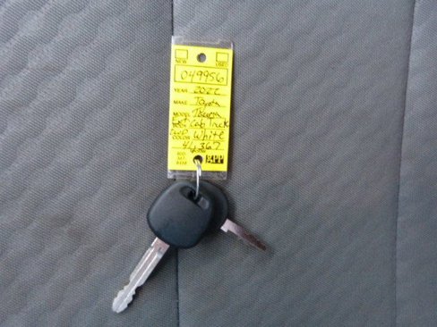 Used 2022 Toyota Tacoma SR image 46
