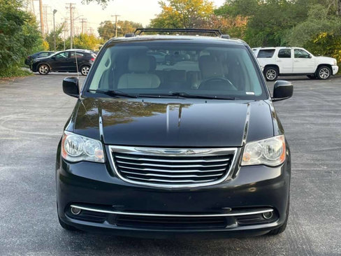 Used 2016 Chrysler Town & Country Touring w/ Driver Convenience Group image 5