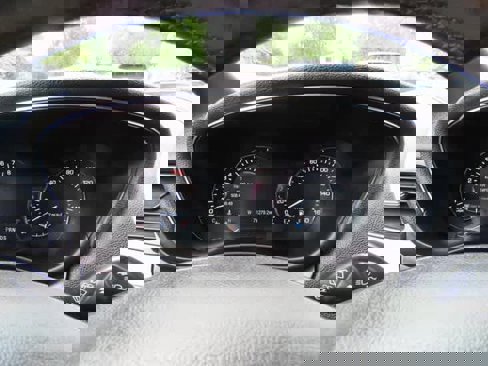 Used 2017 Lincoln MKC Premiere image 24