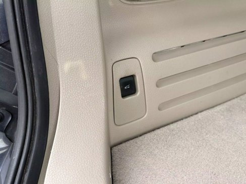 Used 2013 Lincoln MKX FWD image 14